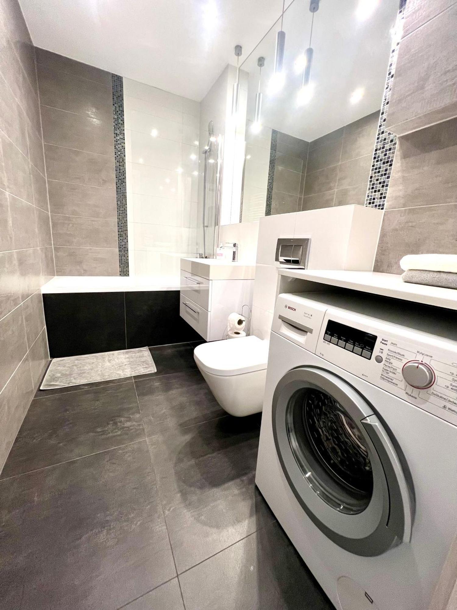 브로츠와프 Atal Towers Prywatny Apartament 아파트 외부 사진